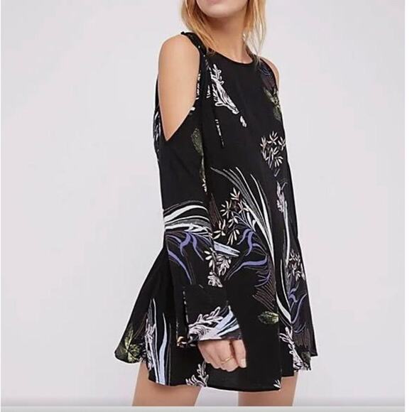 Free people med rayon cold tie shoulder asymmetrical tunic black floral dress - Picture 1 of 9